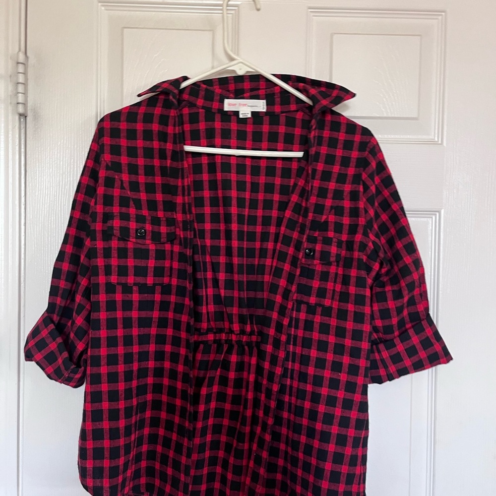 NWOT Love Tree  Flannel Shirt cuffed red